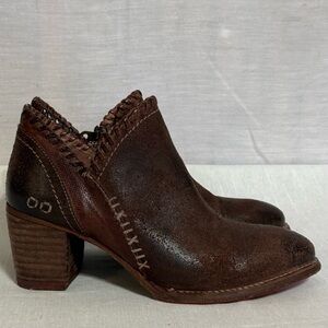 Bed Stu Carla Teak Leather Booties Size 8 2.5 inch heel